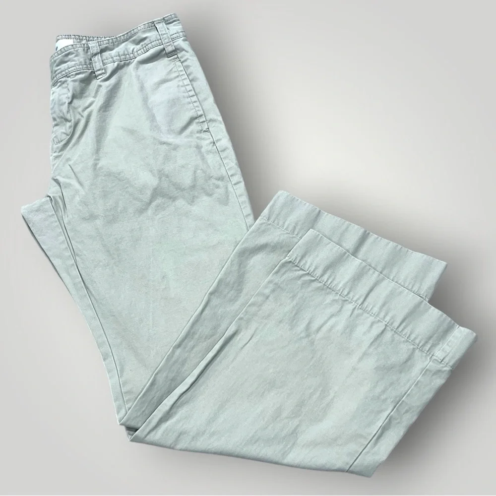 GAP Favorite Khaki Trousers - Picture 5 of 16